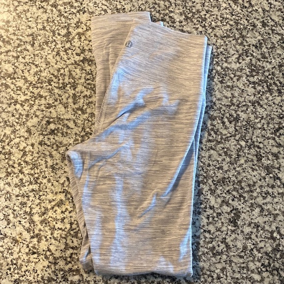 Lululemon Wunder Under Leggings Size 4 - Picture 5 of 5